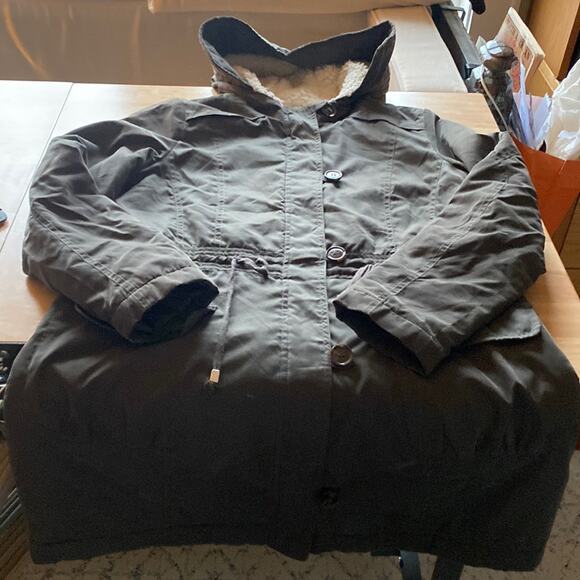 Sherpa lined coat with hood - Picture 1 of 7